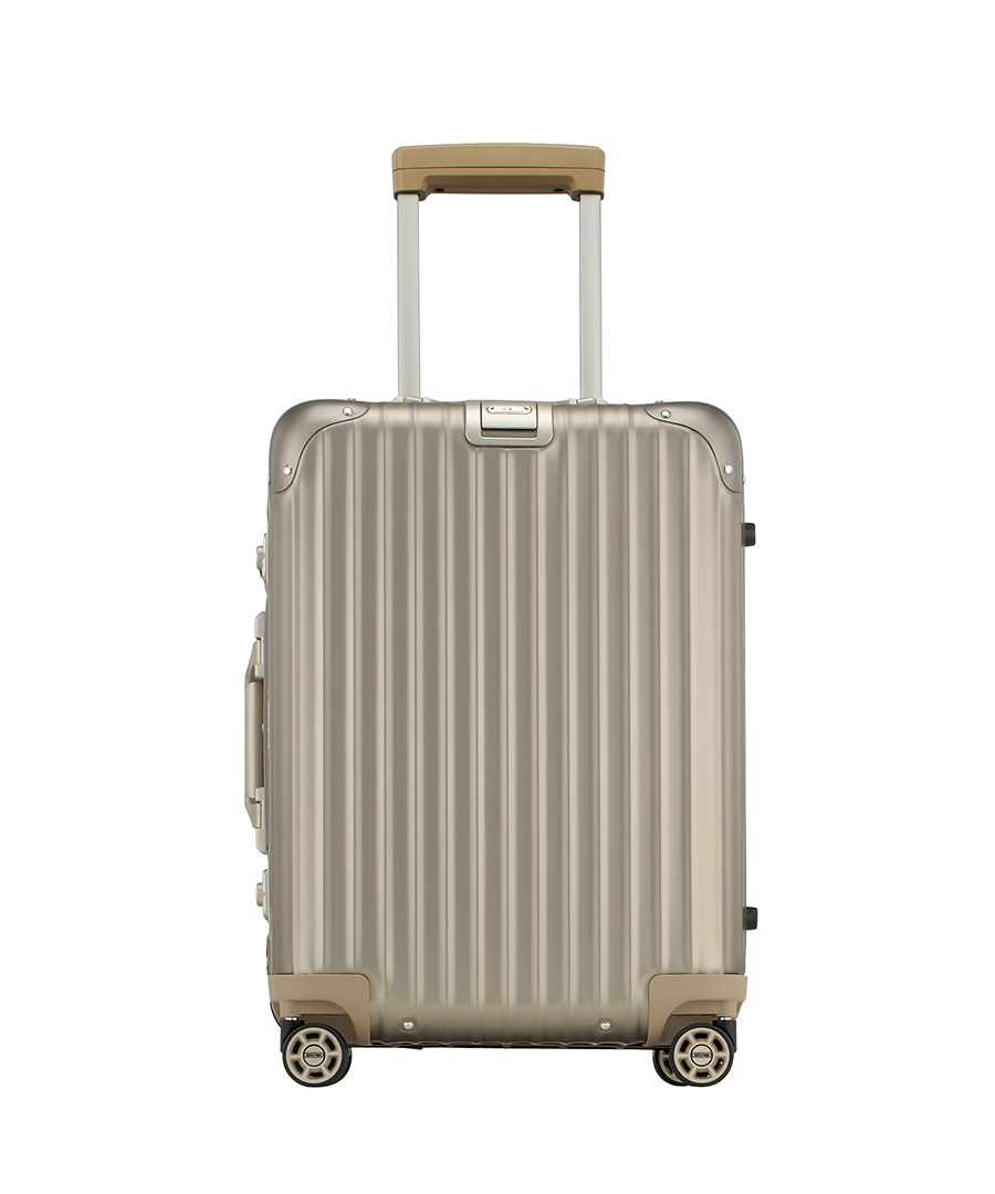 Summer Travel Packing Essentials – DuJour