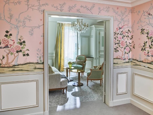 An Executive Junior Suite at Le Meurice