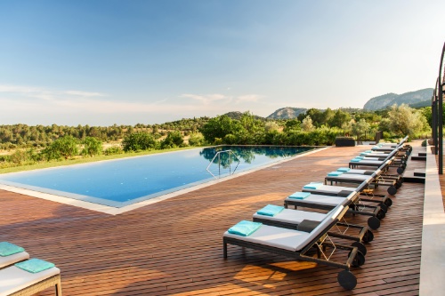 The pool at Castell Son Claret