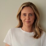 What began as Annie Meyers-Shyer’s personal Instagram, This Oak House has evolved into a trusted resource for candid renovation insight and refined design. In her eponymous book, she opens her doors for the first time—sharing original plans, sketches, mood boards, paint colors and practical lessons learned—offering both inspiration and guidance for creating a timeless, livable home
