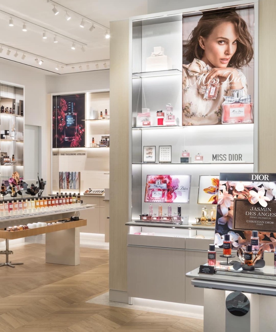 Dior Opens A Beauty Boutique At Oakbrook Center