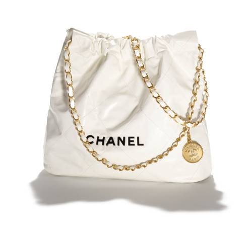 CHANEL CLASSIC FLAP JUMBO  Pros  Cons  What Fits  Mod Shots  YouTube