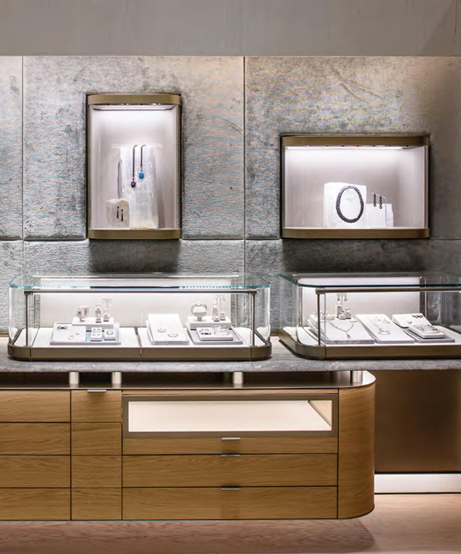 Perfect for Friday nights! David Yurman Jewelry + Louis Vuitton