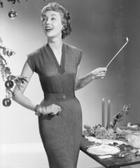 7 Expert Tips for Holiday Party Dressing