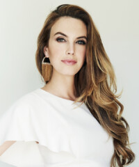 24 Hours with Elizabeth Chambers Hammer