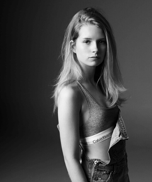 Your Denim Favorites from the ’90s Are Back