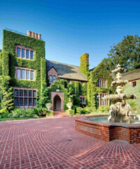 The 10 Wealthiest Suburbs in the U.S.