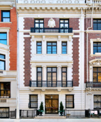 Tour Anne Hathaway’s $3.49 Million NYC Apartment