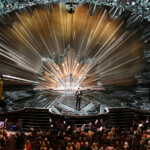 Encrusted in millions of Swarovski crystals, the stage inspired comments from Jane Fonda and Jimmy Kimmel