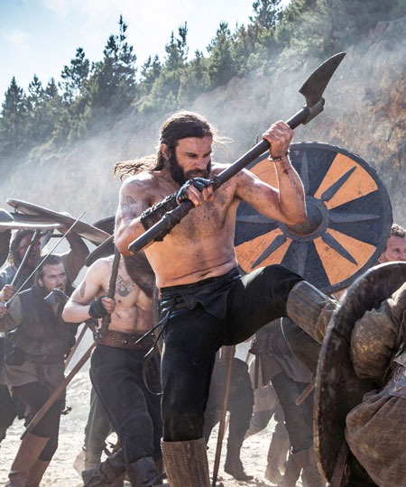 Vikings' Showrunner on Ragnar Lothbrok's Darker Side – The